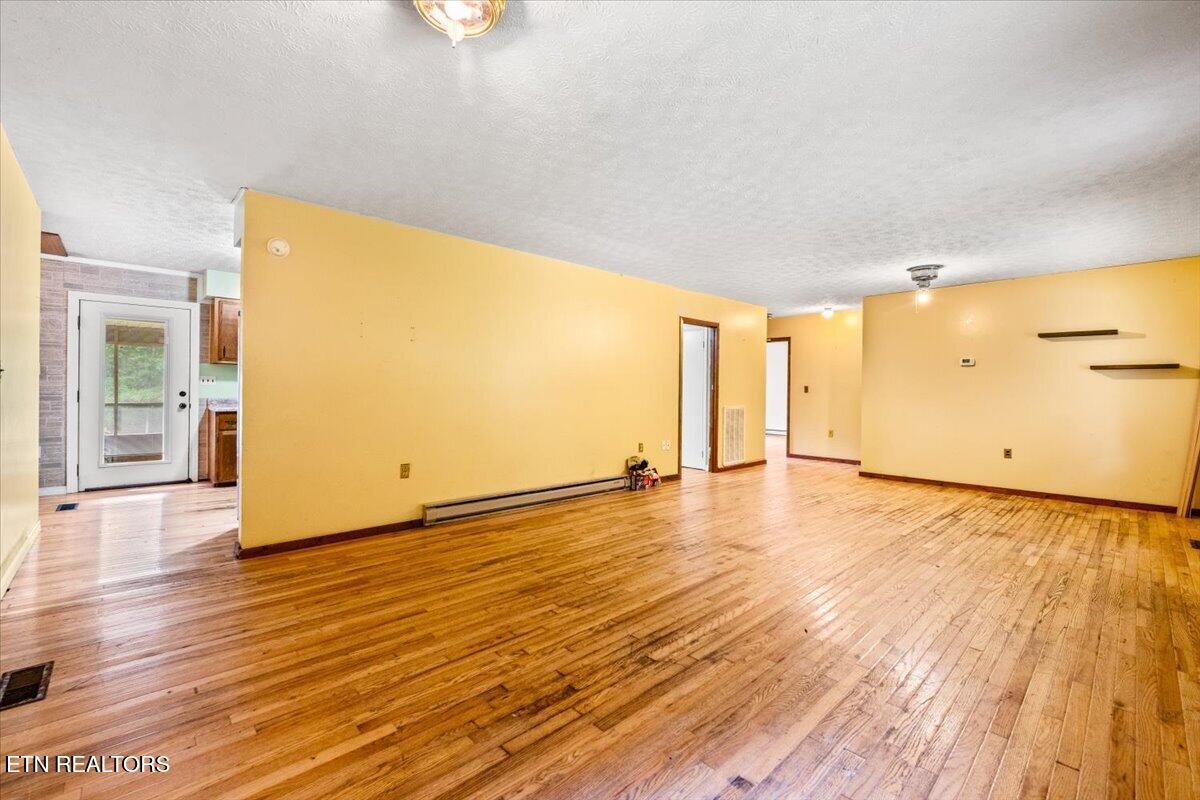 1173 Sand Cut Rd
