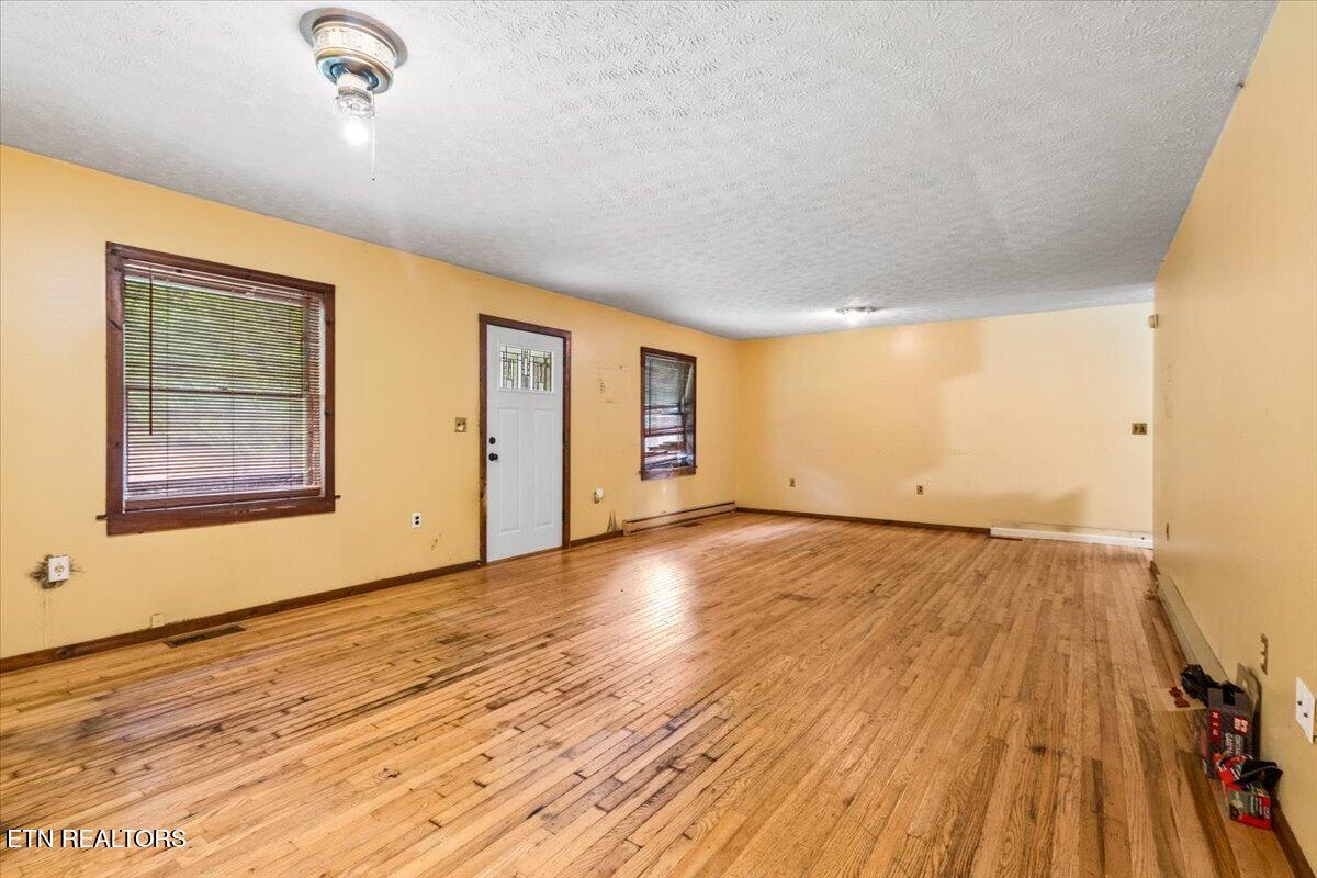 1173 Sand Cut Rd