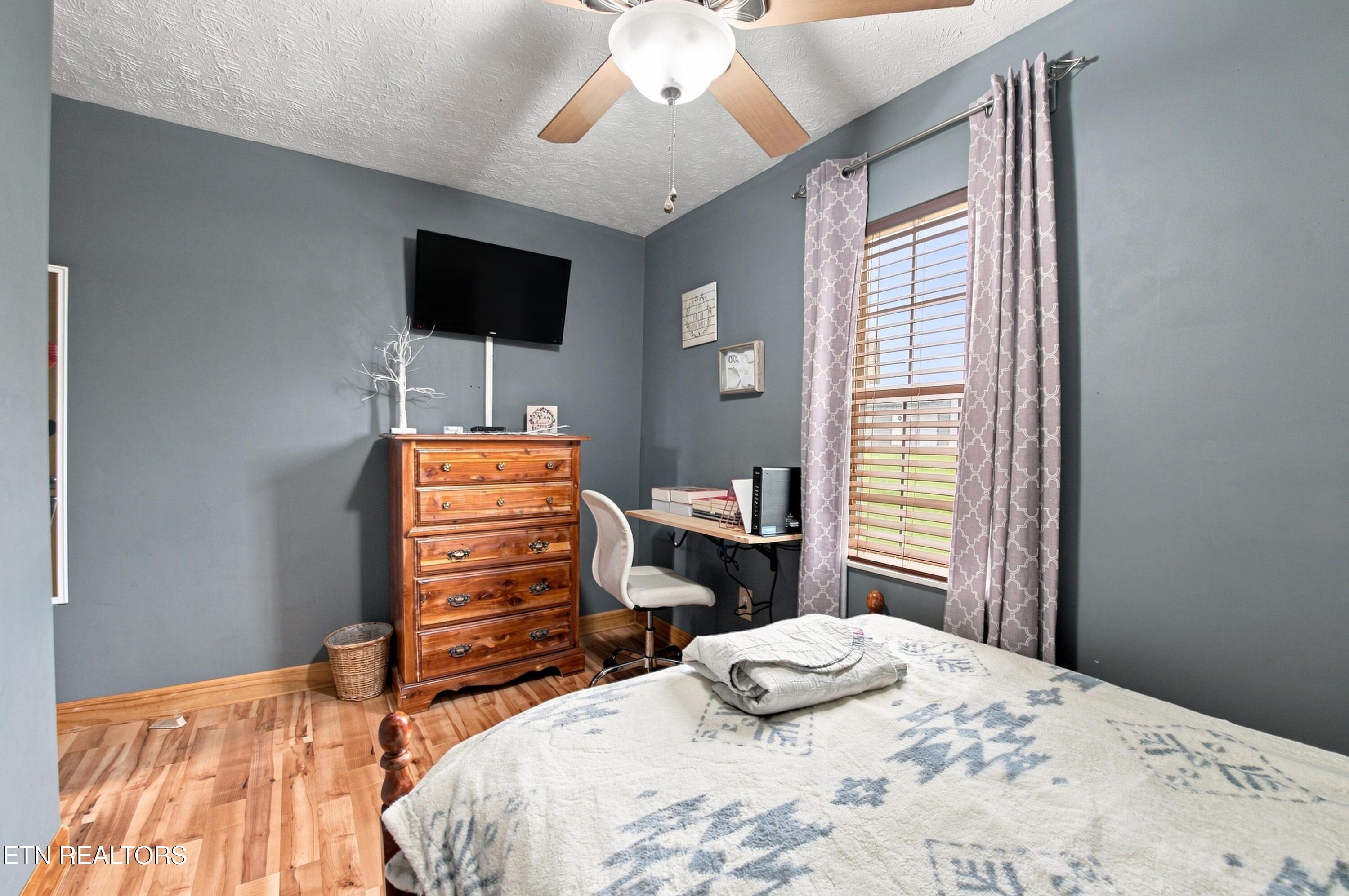 332 Holstein Drive, LaFollette