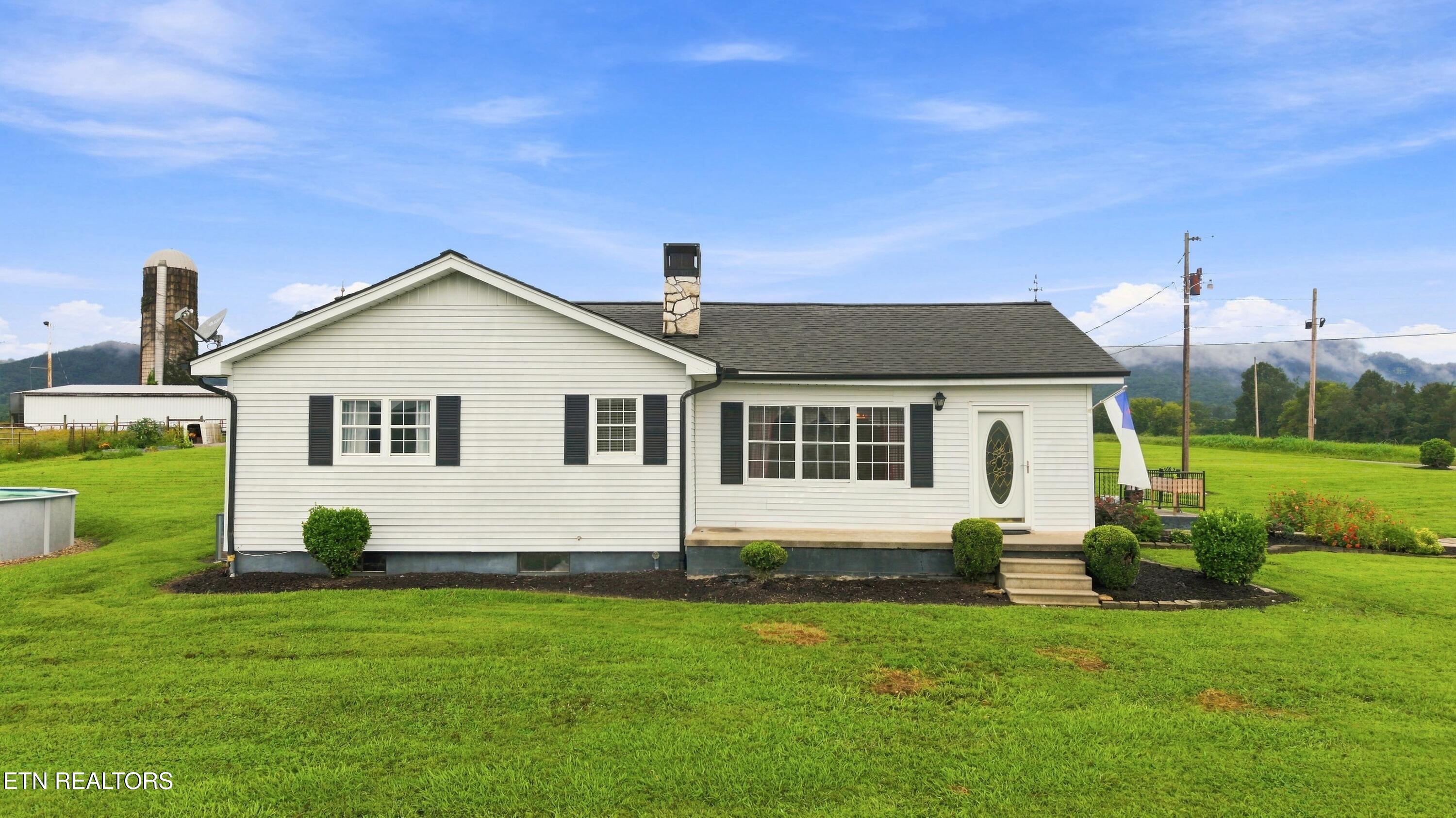 332 Holstein Drive, LaFollette