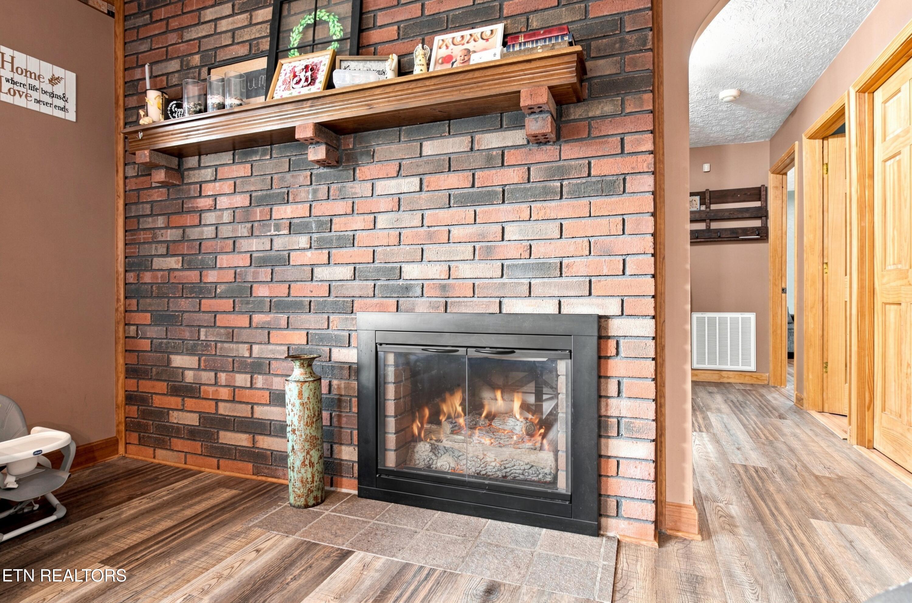 332 Holstein Drive, LaFollette