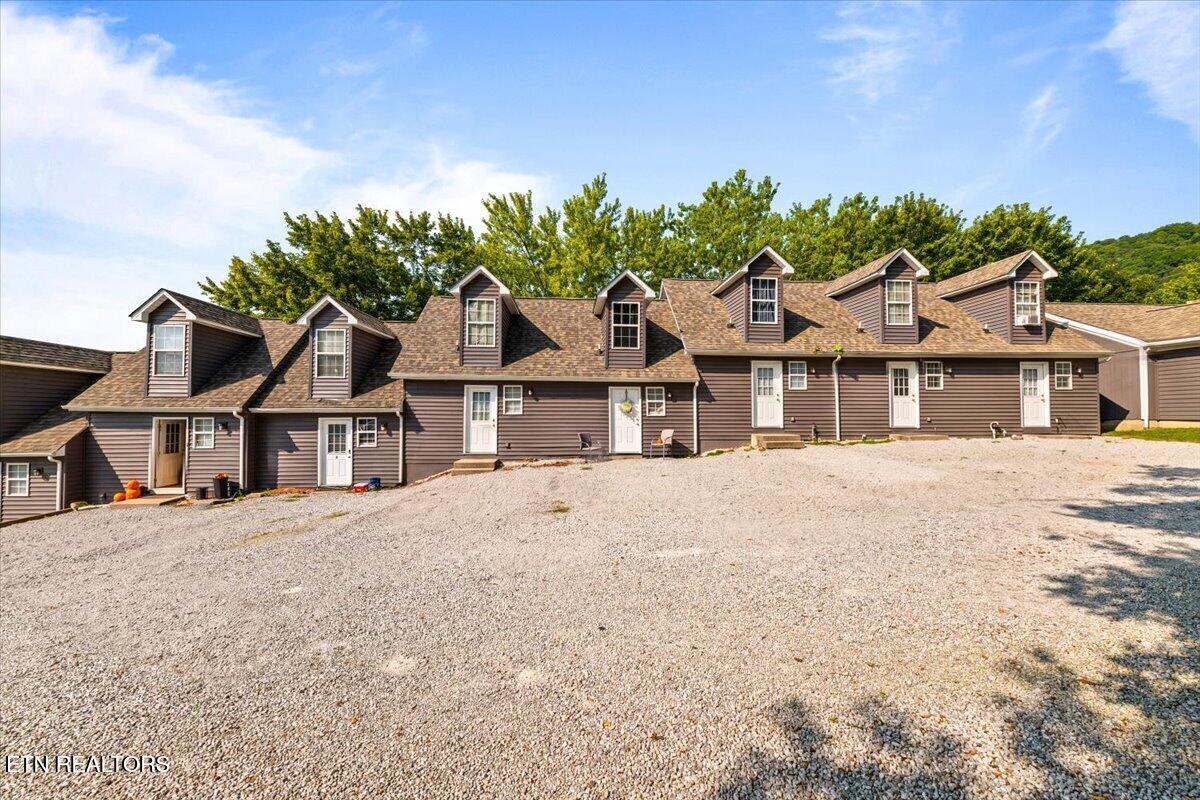 402 E Forrest St, LaFollette