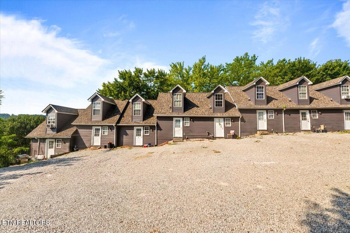 402 E Forrest St, LaFollette