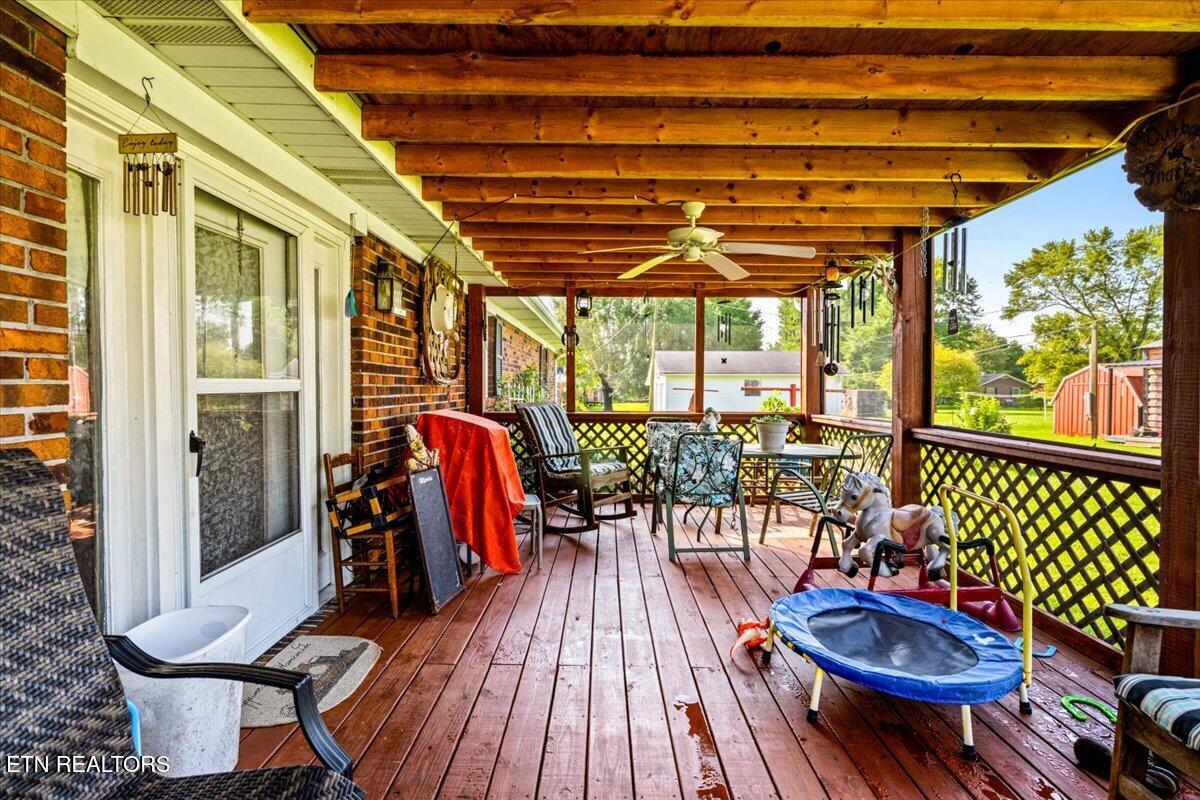 177 Thomas Rd