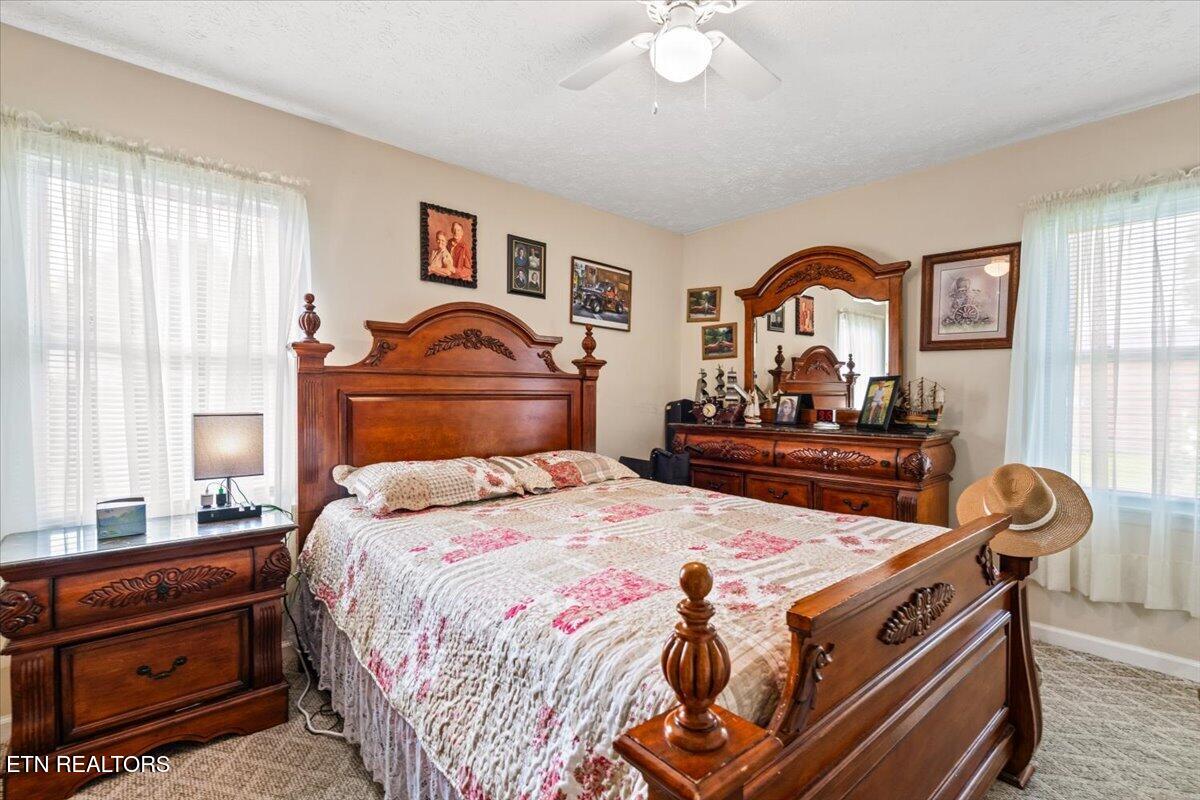 177 Thomas Rd