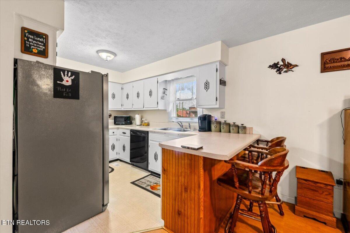 177 Thomas Rd