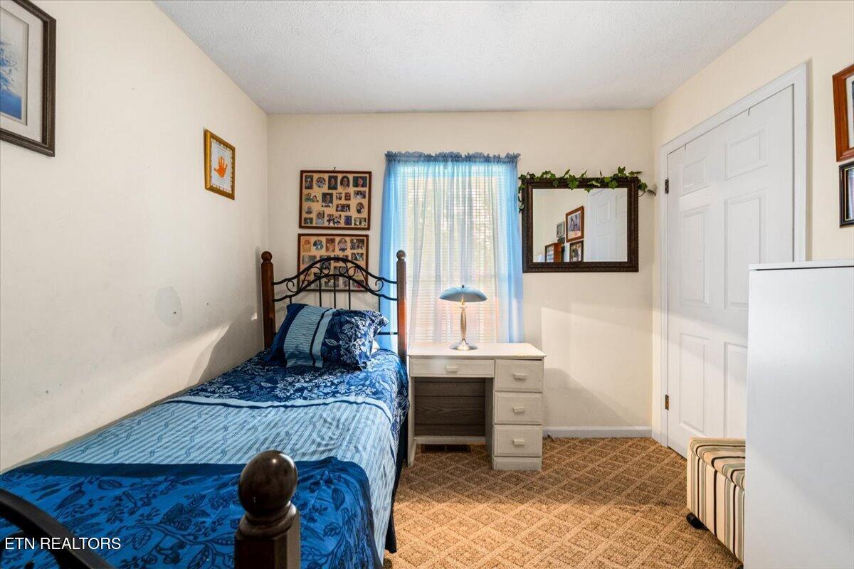 177 Thomas Rd
