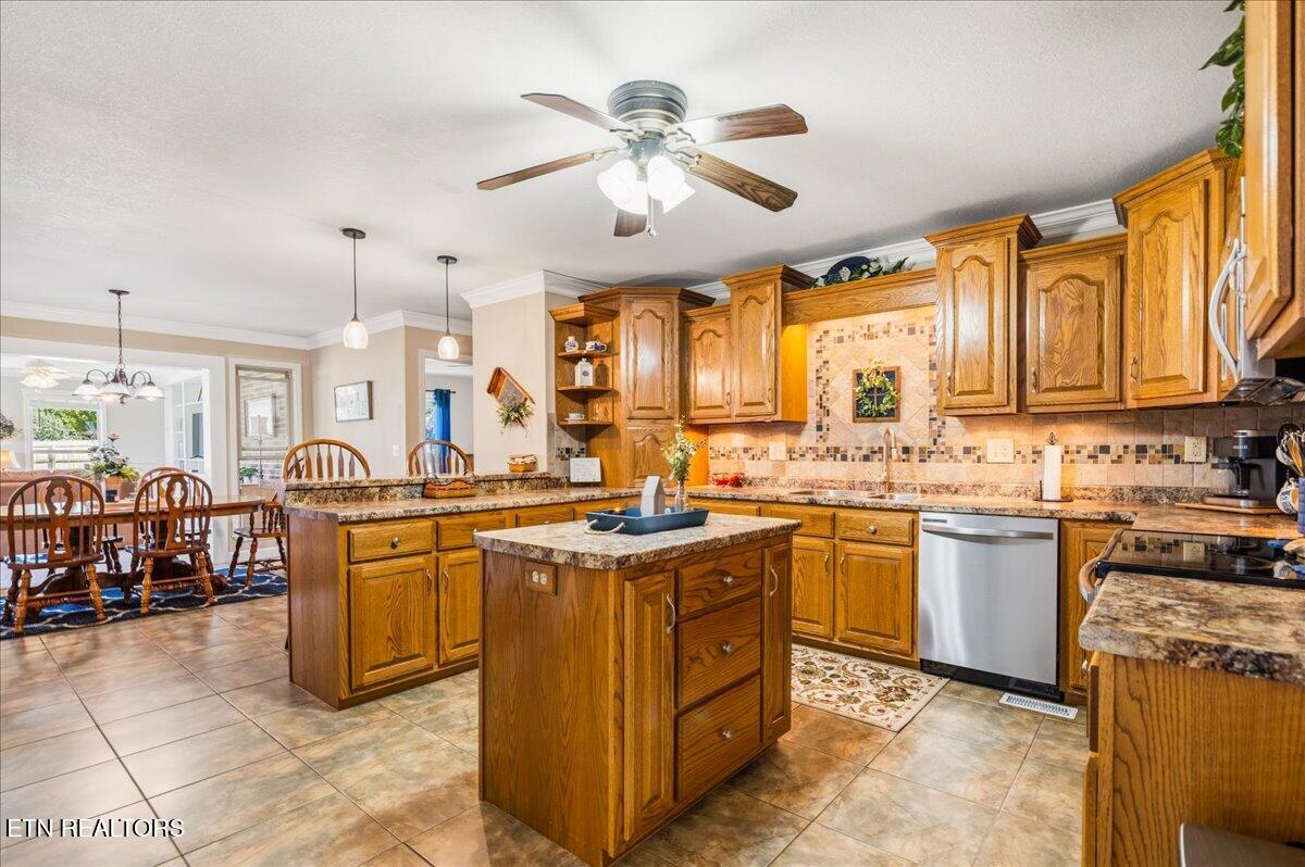 263 Preston Circle