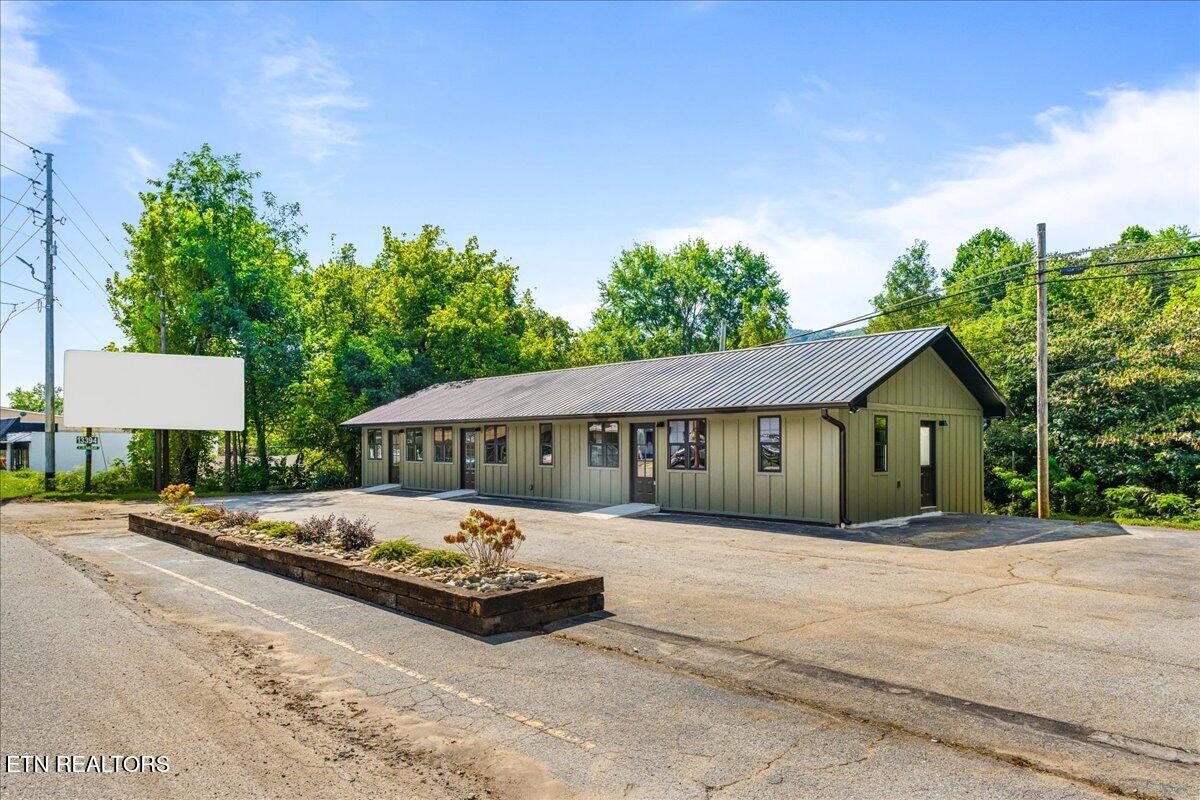 1320 Jacksboro Pike 1, LaFollette Unit: 1