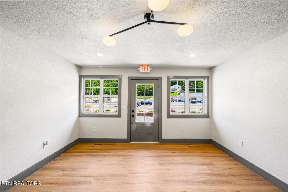 1320 Jacksboro Pike 1, LaFollette Unit: 1