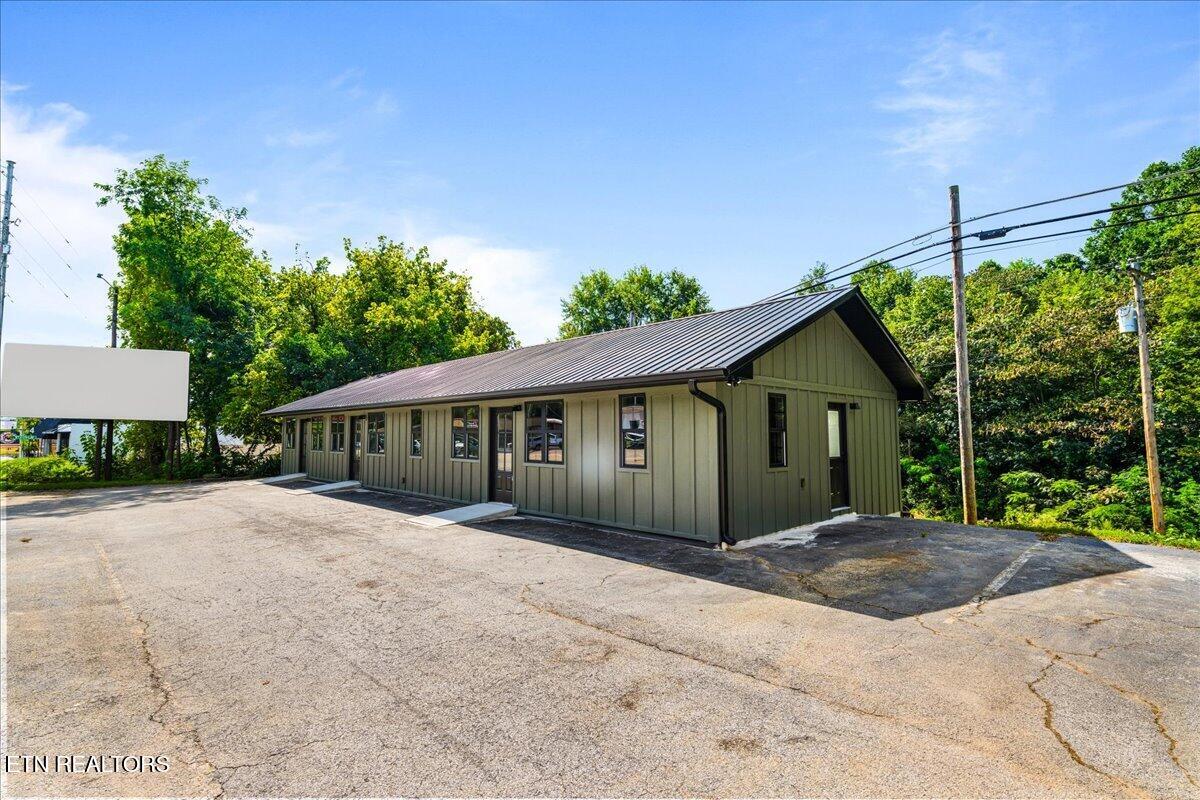 1320 Jacksboro Pike 2, LaFollette Unit: 2