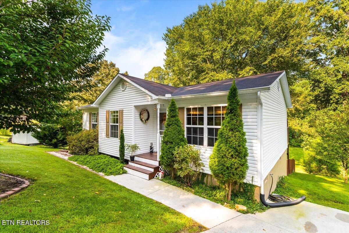 124 Mac Ivey Lane, LaFollette
