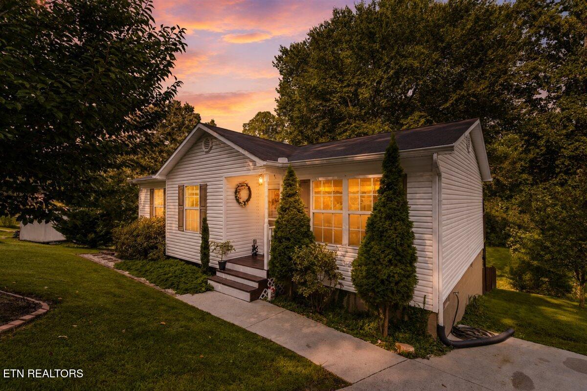 124 Mac Ivey Lane, LaFollette
