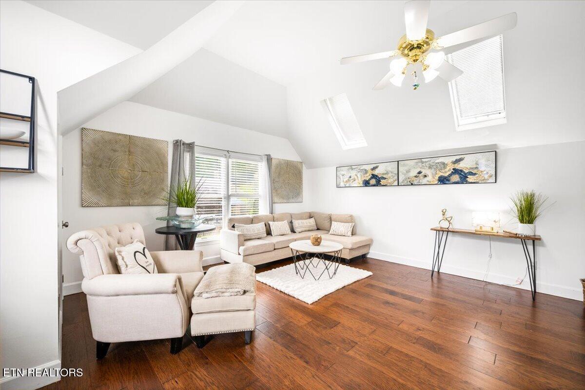 15 Radisson Cove