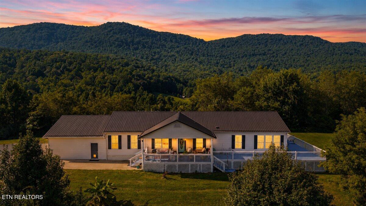 289 Carr Gap Rd