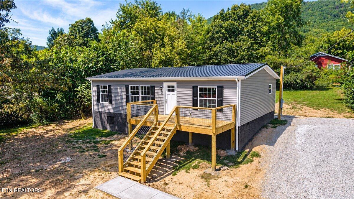 902 W Prospect St, LaFollette