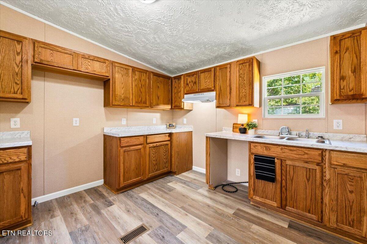 902 W Prospect St, LaFollette