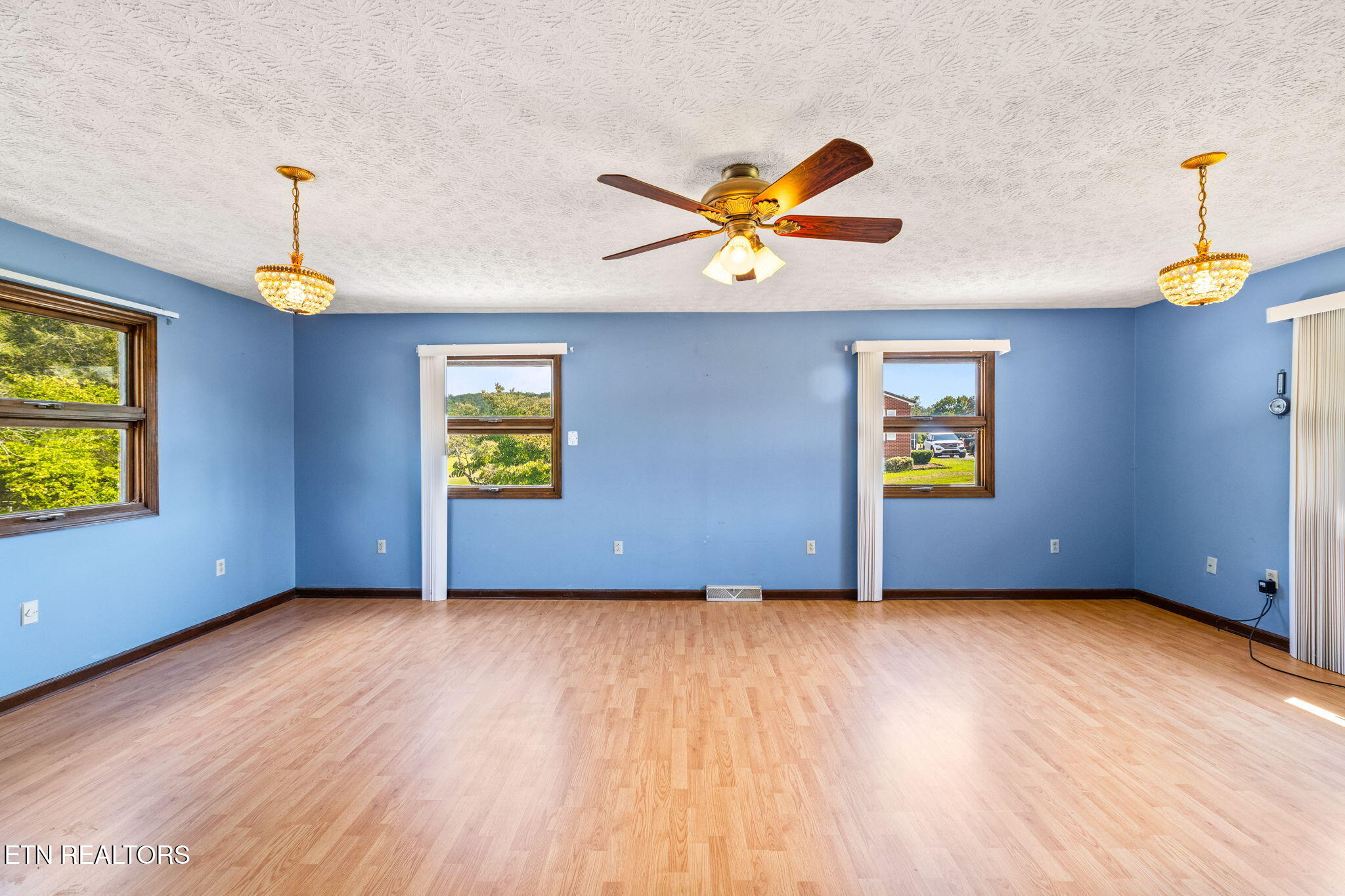 505 Claiborne Rd, LaFollette