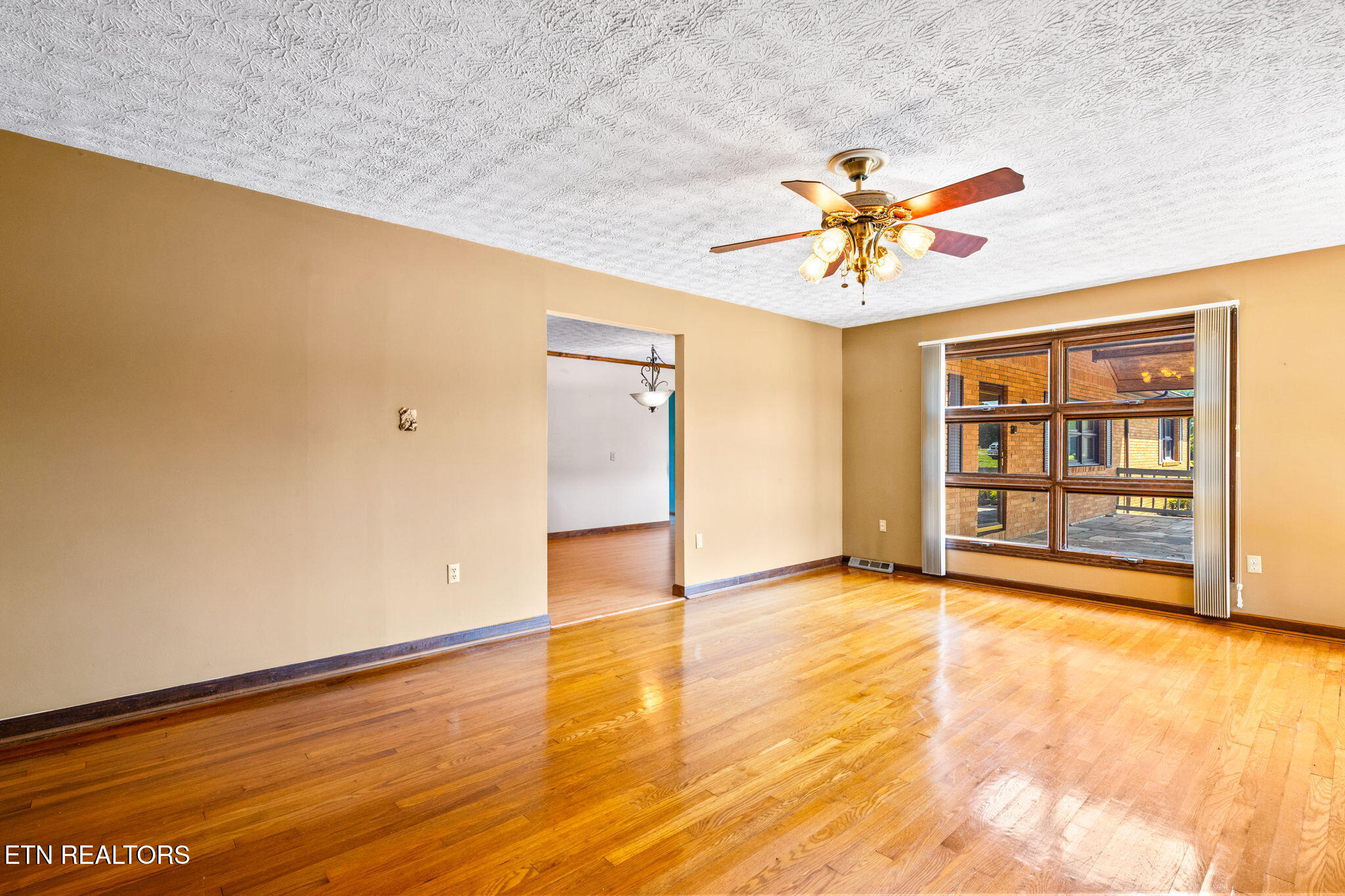 505 Claiborne Rd, LaFollette