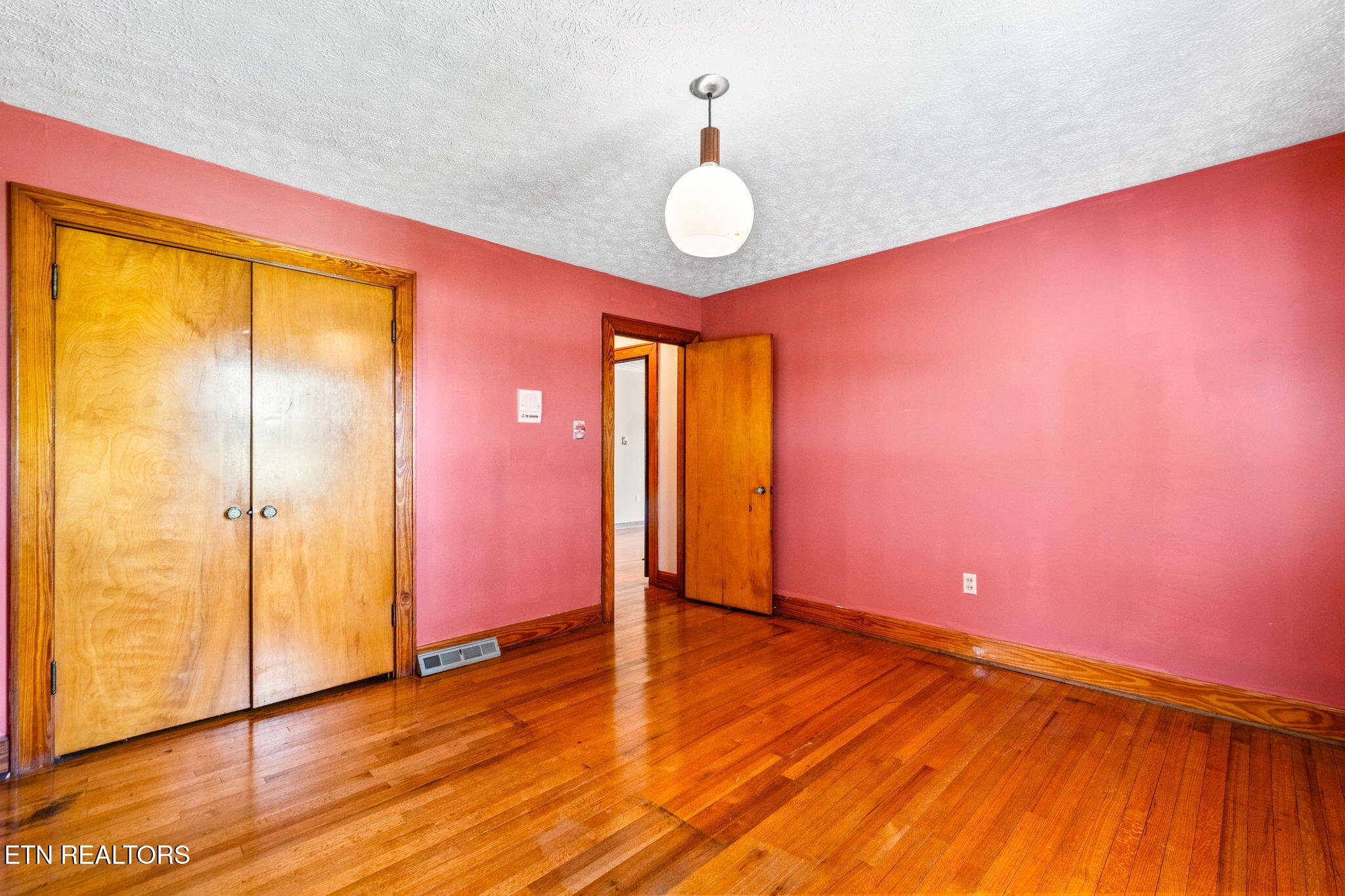 505 Claiborne Rd, LaFollette