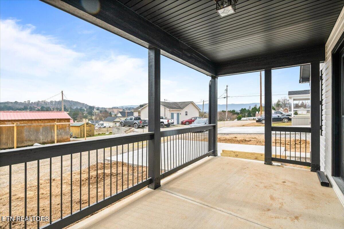 111 Azalea Lane 2