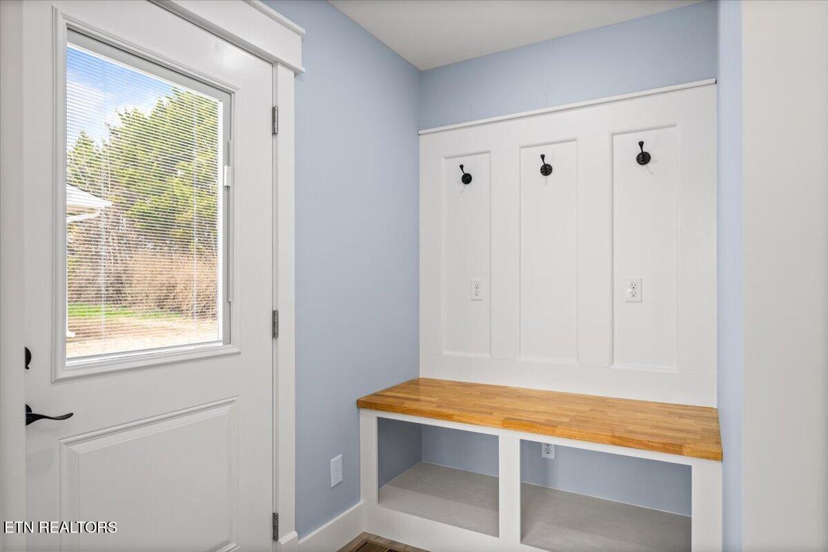 111 Azalea Lane 2