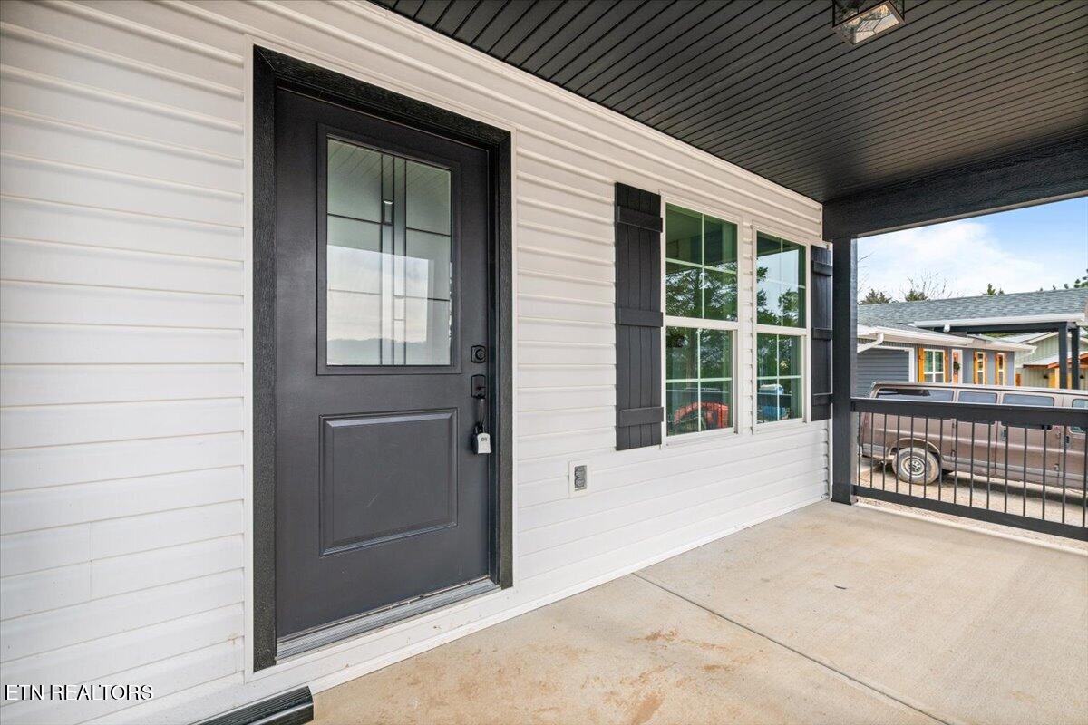 111 Azalea Lane 2