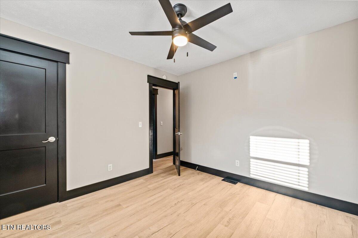 121 Azalea Lane 3