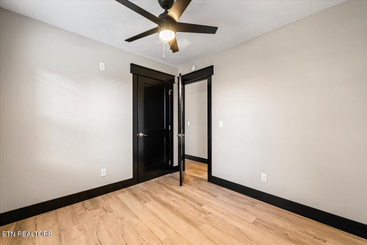 121 Azalea Lane 3