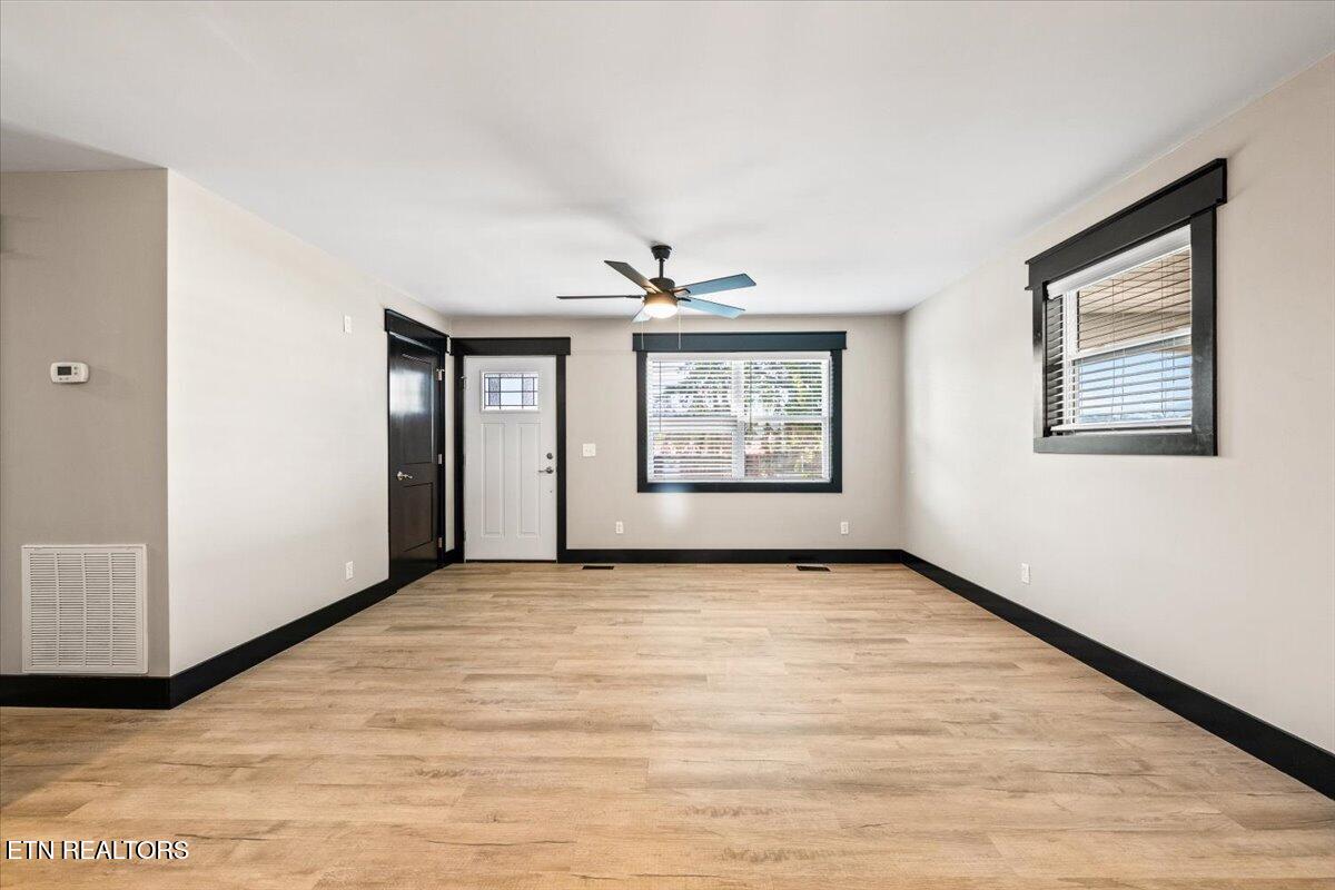 121 Azalea Lane 3