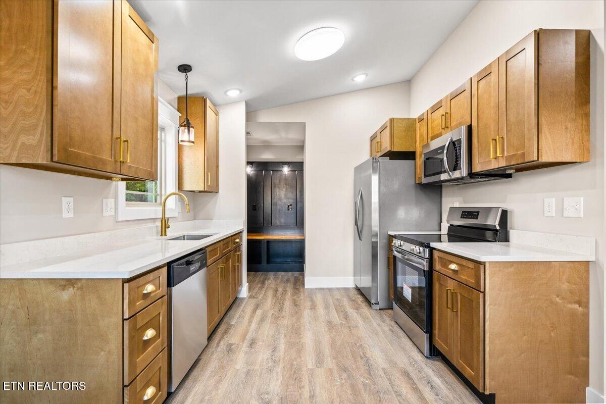127 Azalea Lane 4