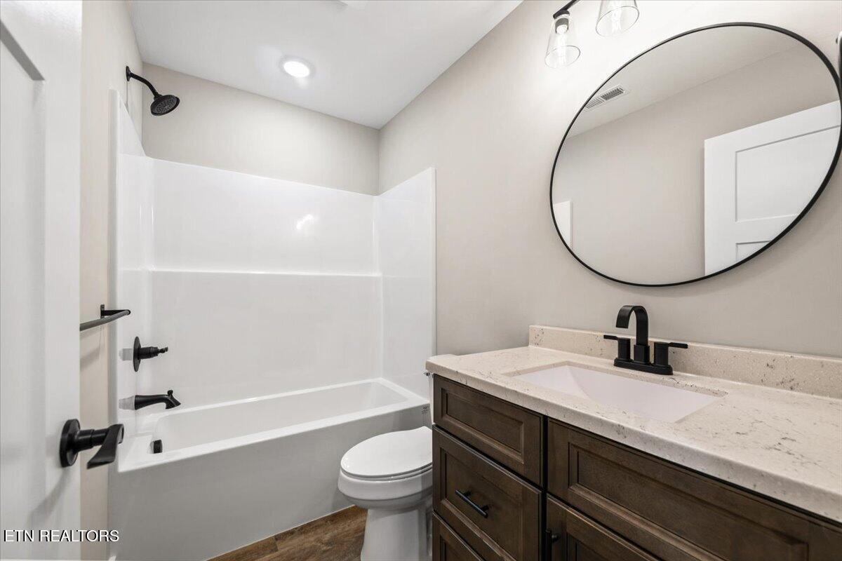 127 Azalea Lane 4