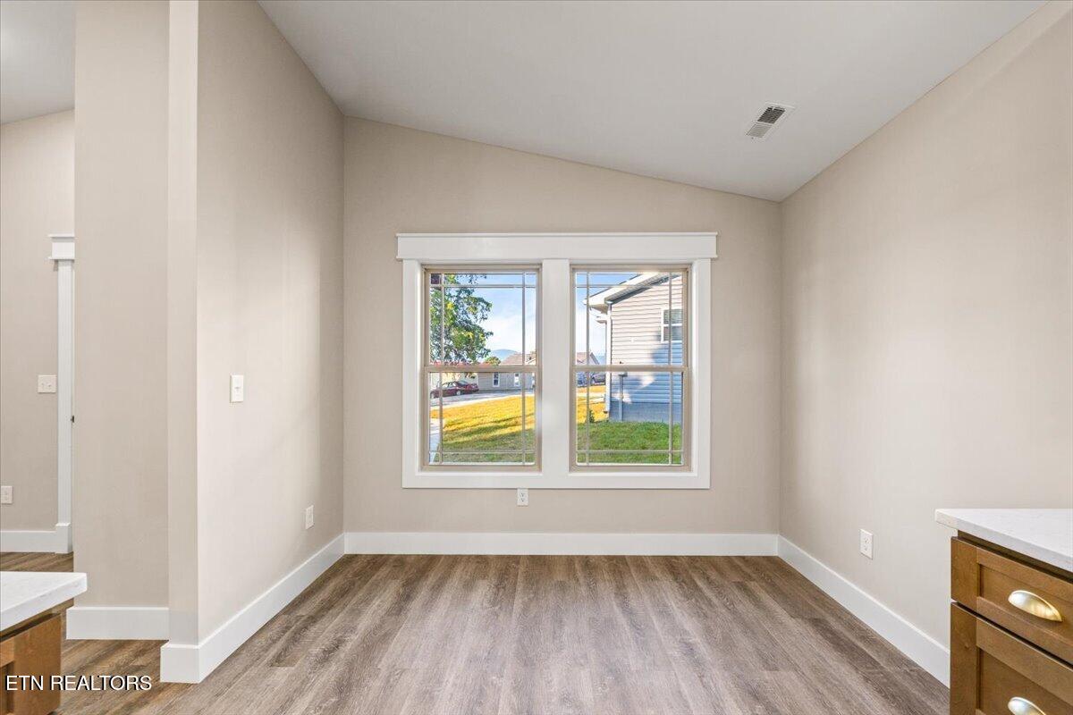 127 Azalea Lane 4