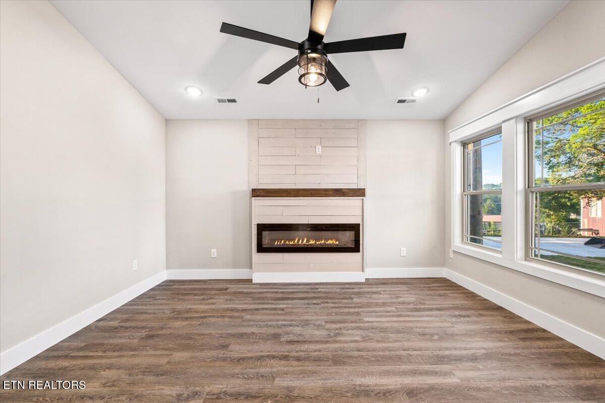 127 Azalea Lane 4