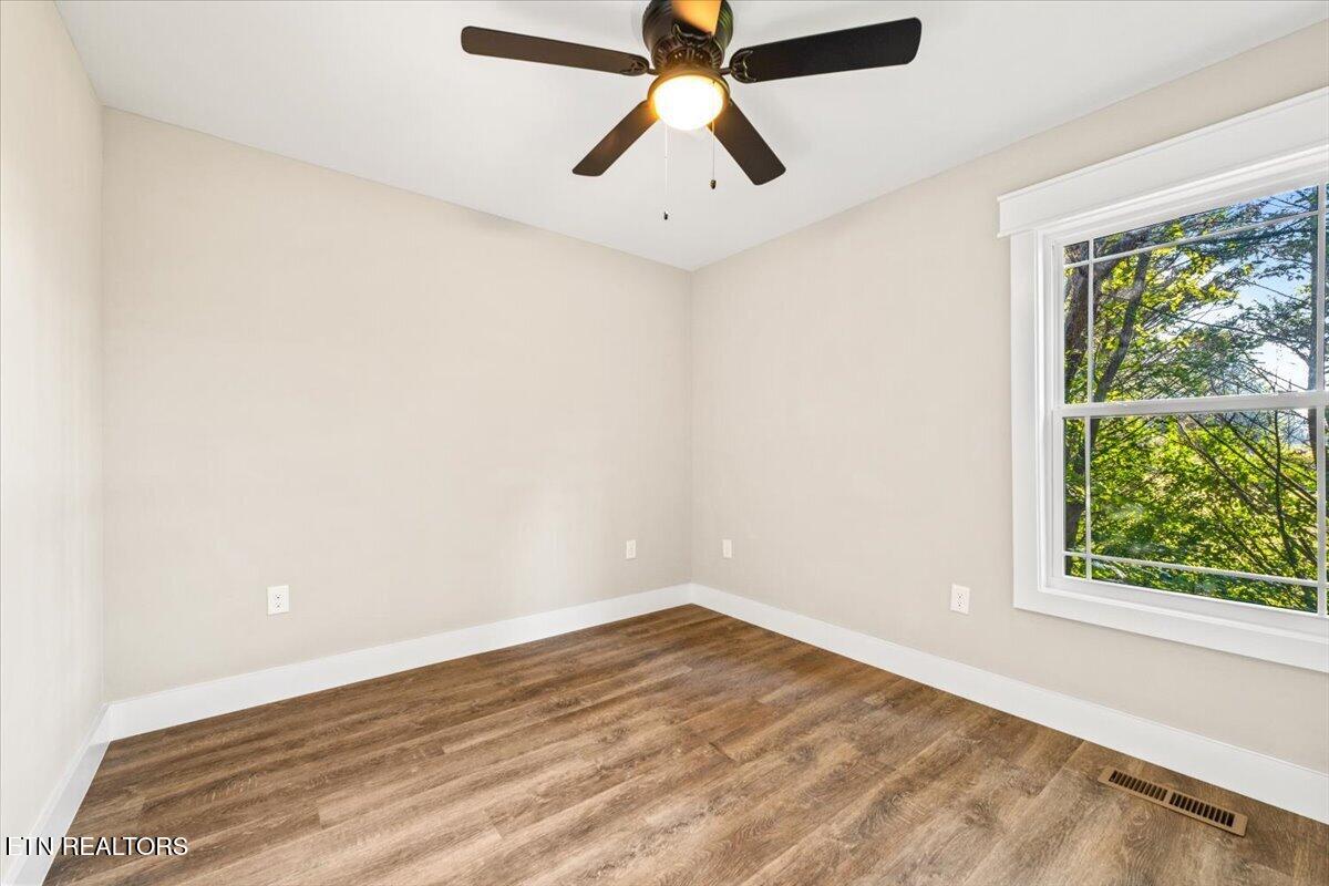 130 Azalea Lane 5
