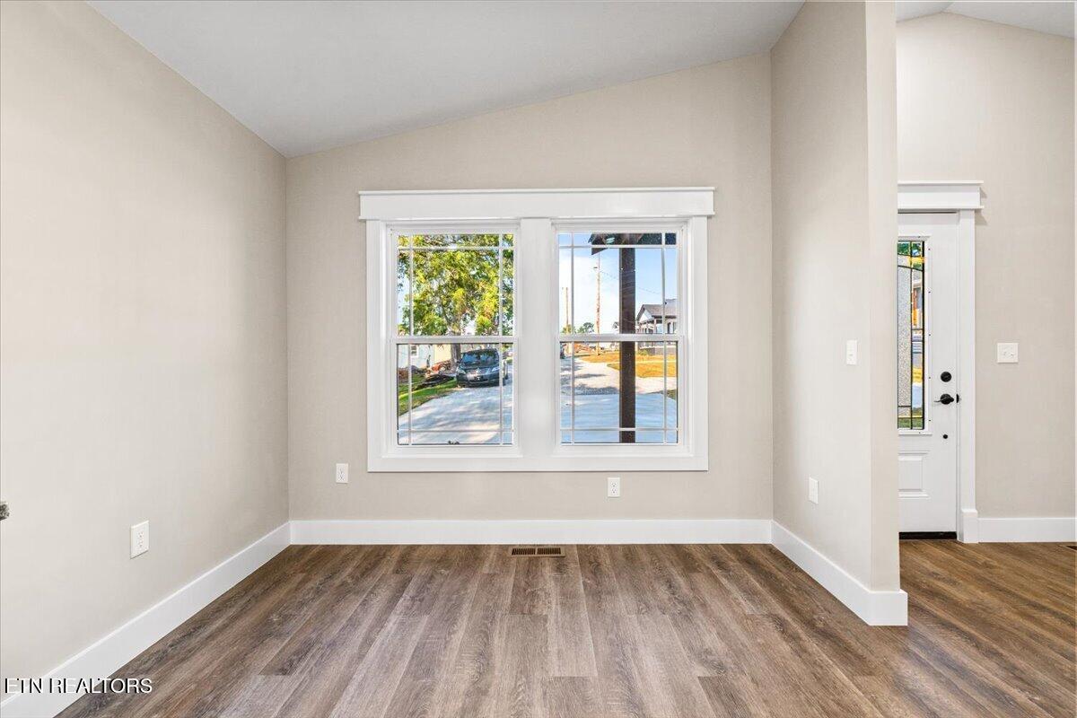 130 Azalea Lane 5