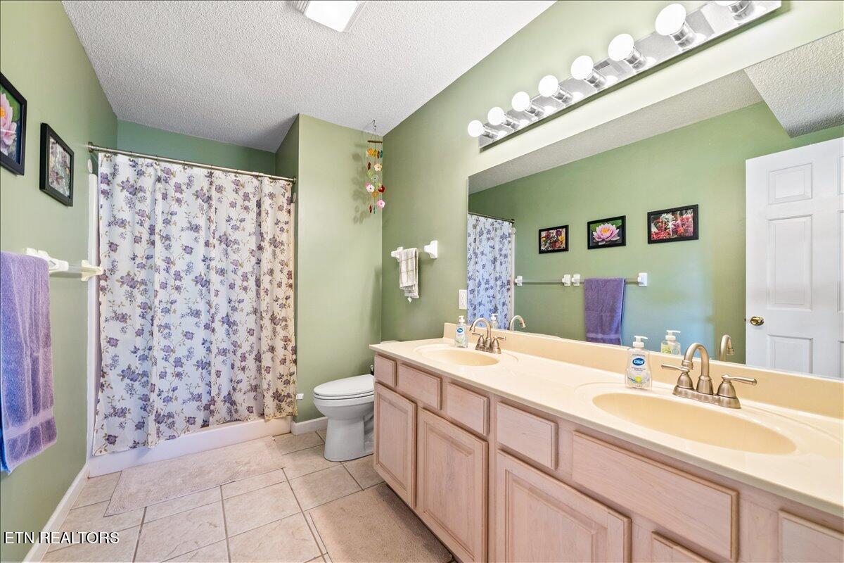 470 Deerfield Landing 3, LaFollette Unit: 3