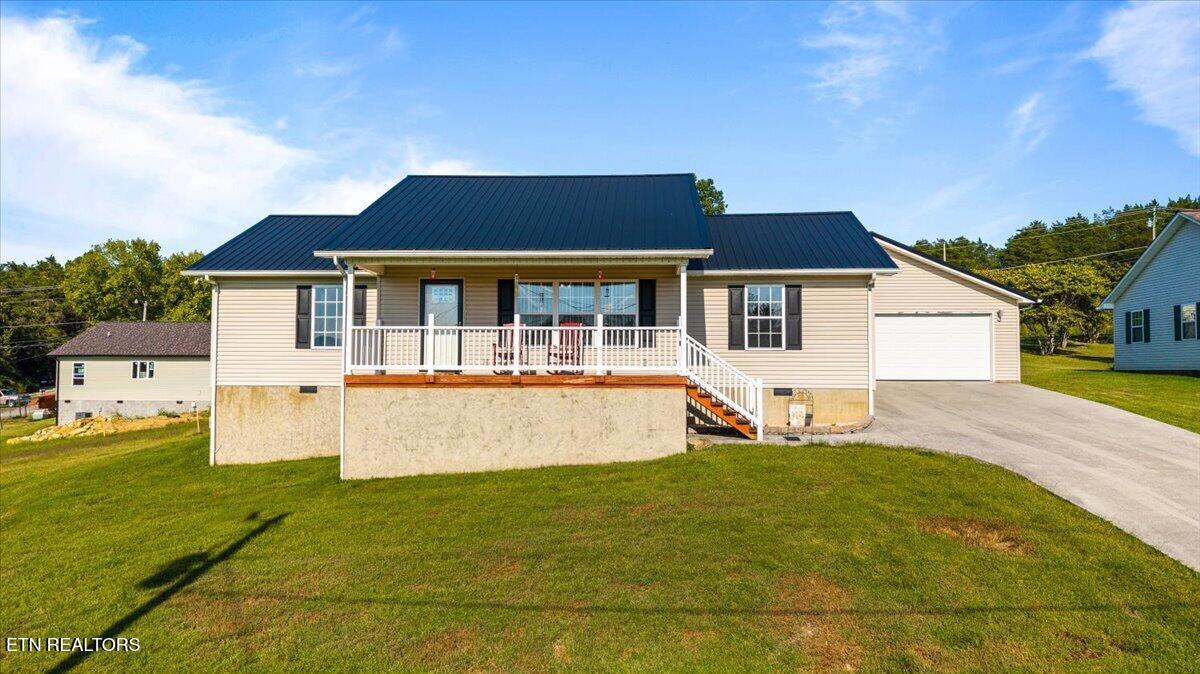 1143 Earnhart, LaFollette