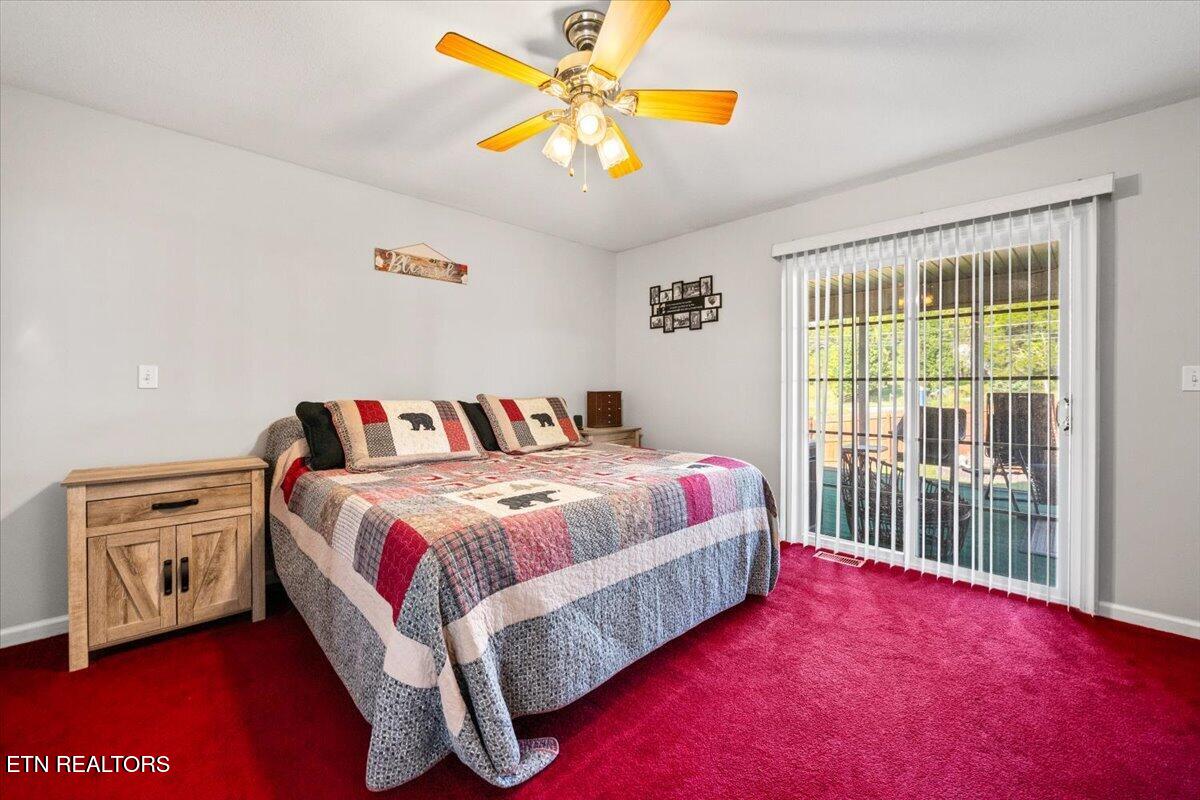 1143 Earnhart, LaFollette