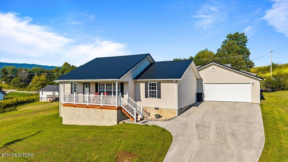 1143 Earnhart, LaFollette