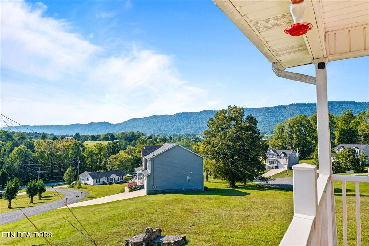 1143 Earnhart, LaFollette