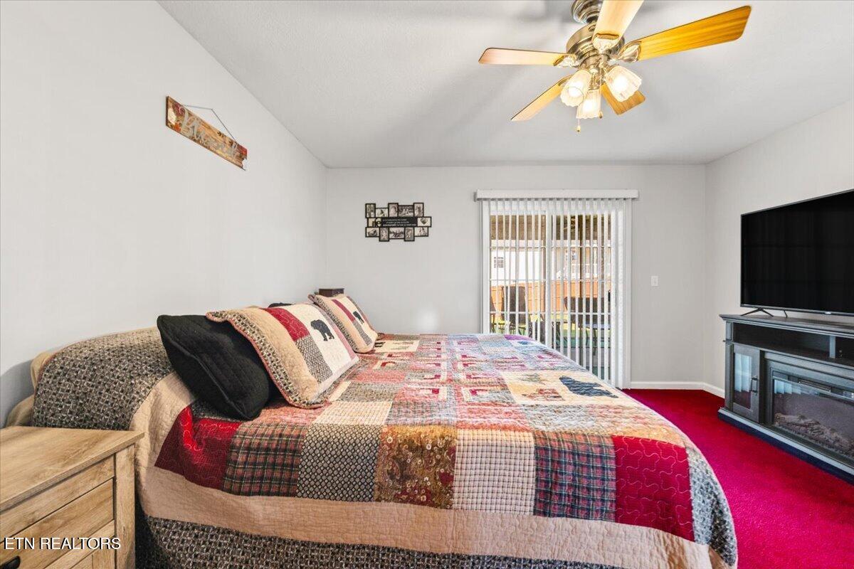 1143 Earnhart, LaFollette