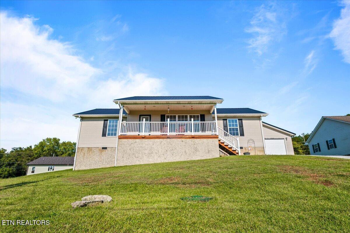 1143 Earnhart, LaFollette