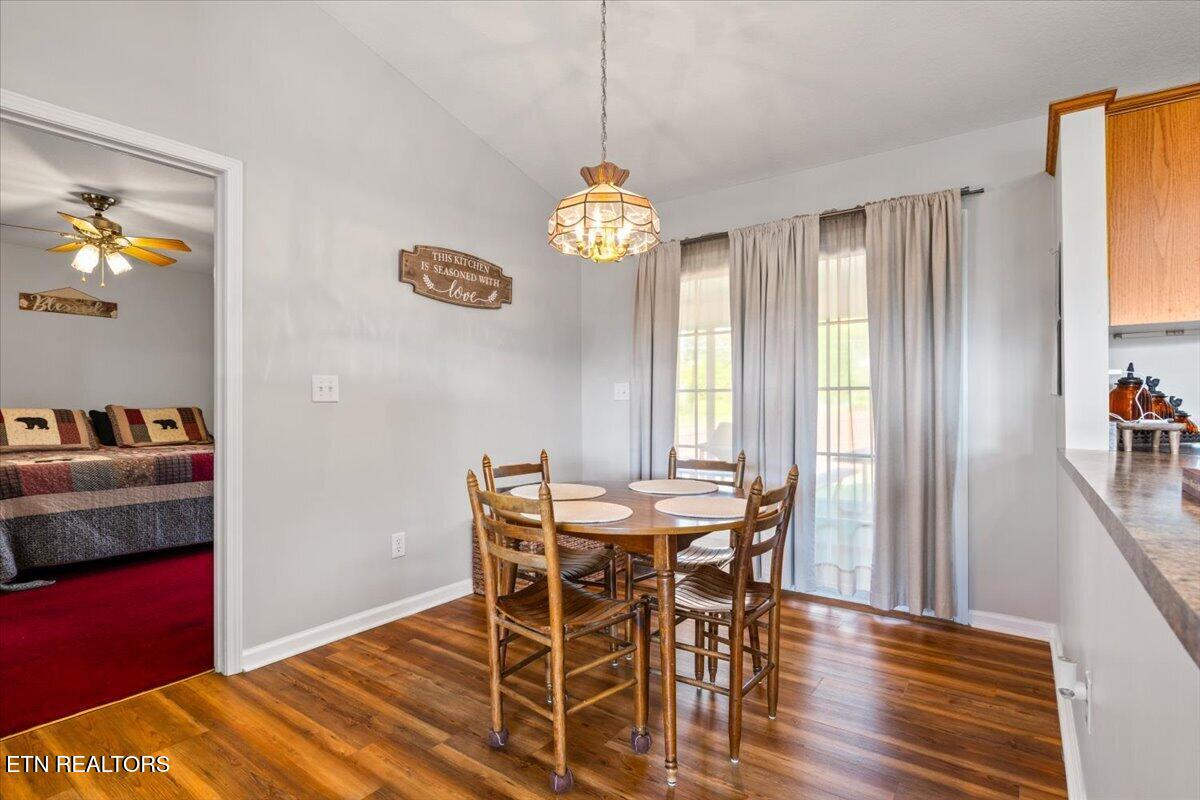 1143 Earnhart, LaFollette