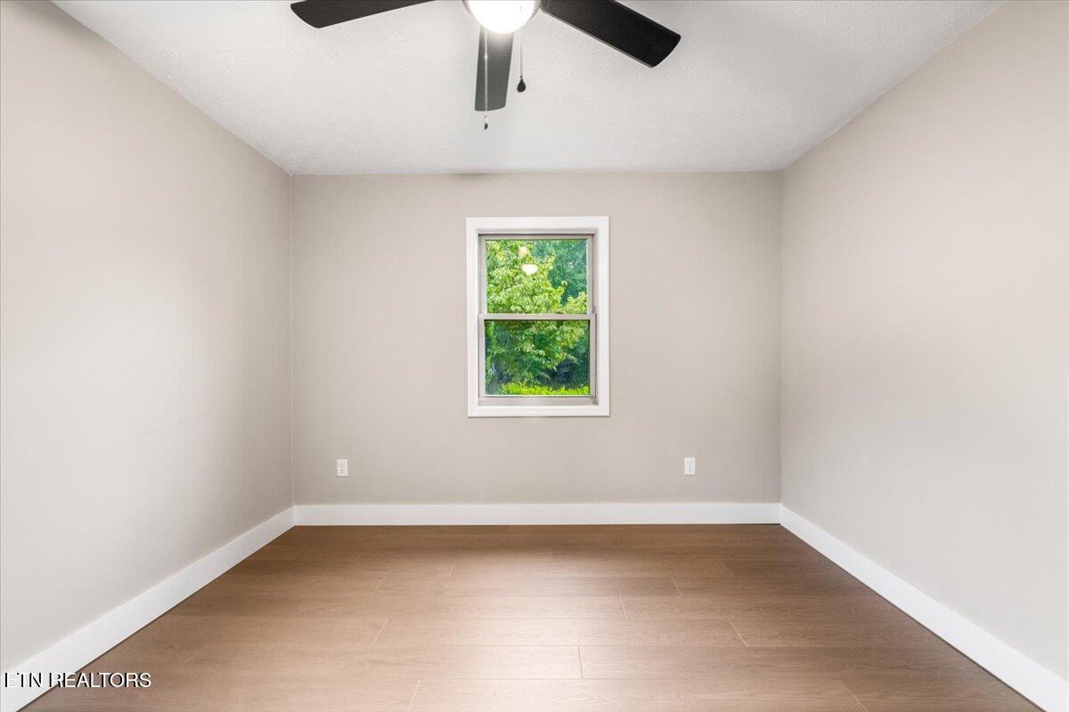 219 W Bowman Circle, LaFollette