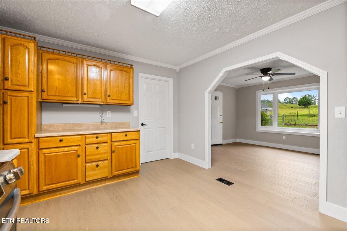 219 W Bowman Circle, LaFollette
