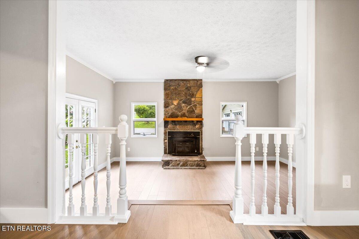 219 W Bowman Circle, LaFollette