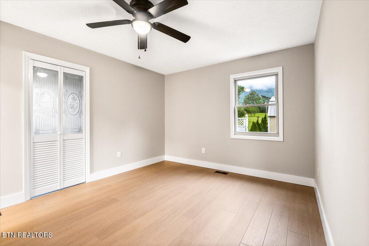 219 W Bowman Circle, LaFollette