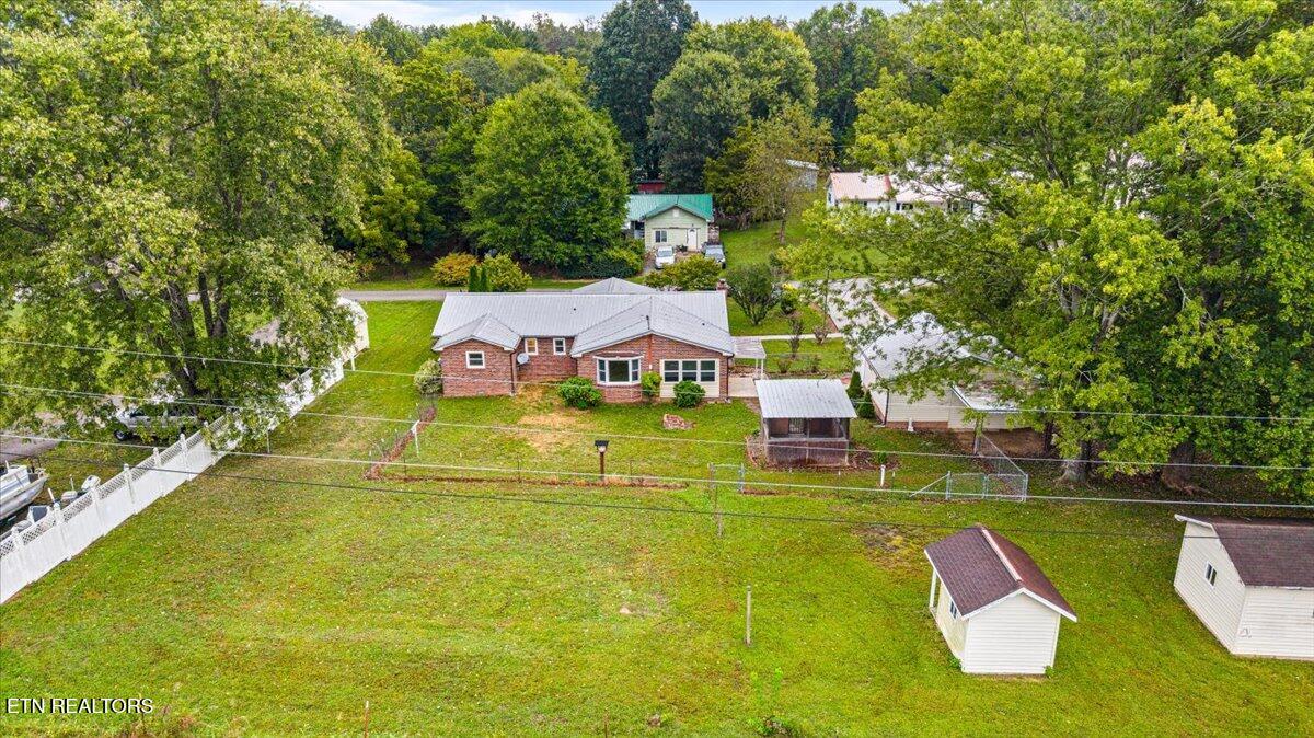 219 W Bowman Circle, LaFollette