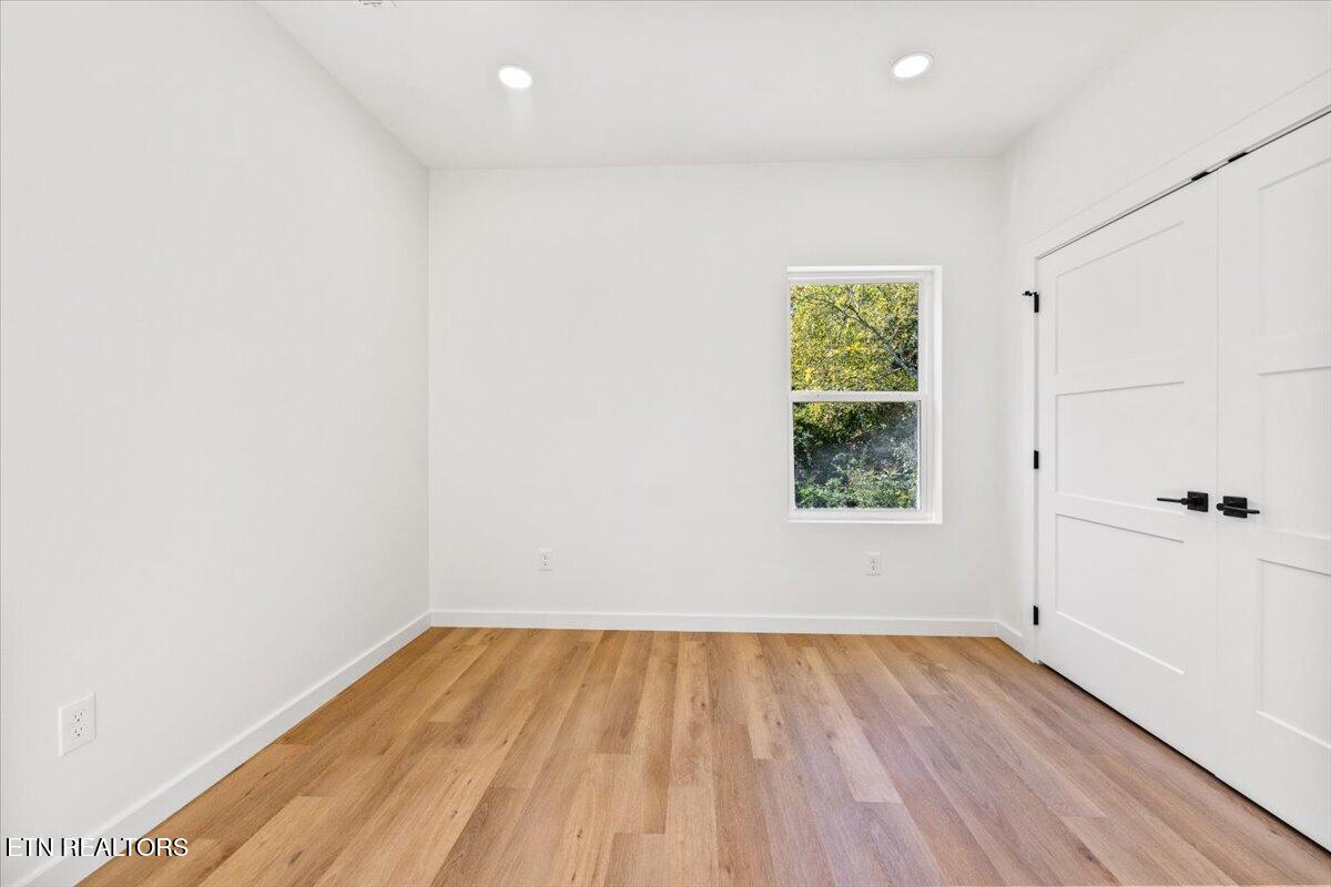 400 Plaza St